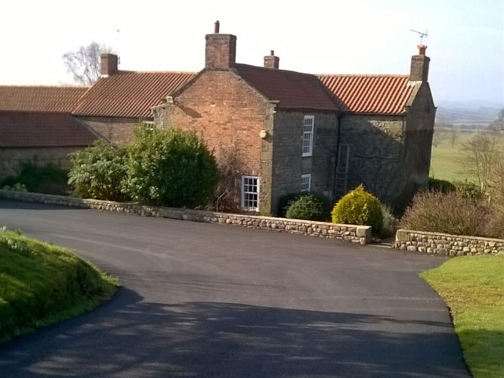 Little Holtby B&B Kirkby Fleetham Esterno foto